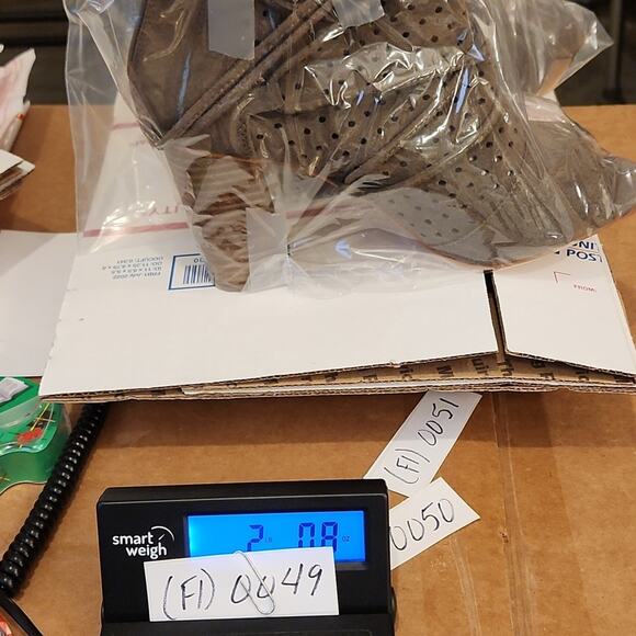 VERY VOLATILE VV Kalio Grey Gray Wrap Around Suede Peep Toe Shoetie Womens 9 - Picture 11 of 11